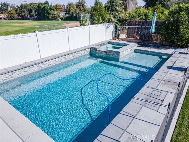 Detail Gallery Image 40 of 44 For 825 W Olive St, Corona,  CA 92882 - 3 Beds | 2 Baths