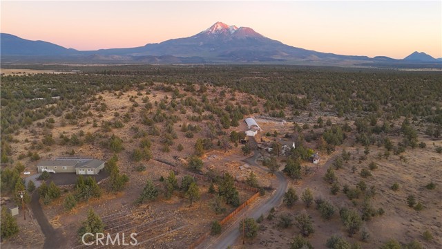 Detail Gallery Image 6 of 16 For 10410 County Hwy a-12, Montague,  CA 96064 - 4 Beds | 2 Baths