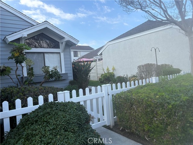 Detail Gallery Image 18 of 18 For 16 Amberleaf, Irvine,  CA 92614 - 2 Beds | 2 Baths