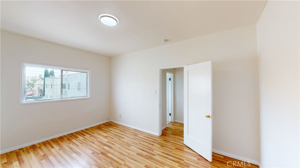 MLS #OC25243436 image #12