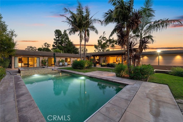 1 Crestwind Drive, Rancho Palos Verdes CA: https://media.crmls.org/medias/35a9eb39-a2d6-4e7d-b724-69e1115b1232.jpg