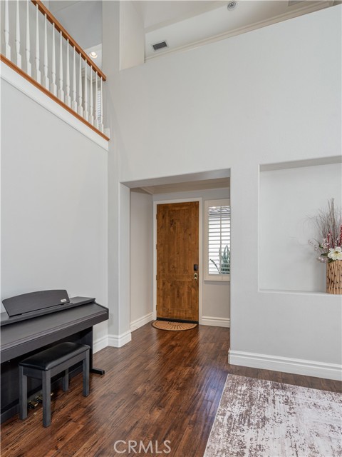 Detail Gallery Image 7 of 70 For 18571 Amalia, Huntington Beach,  CA 92648 - 5 Beds | 4/1 Baths