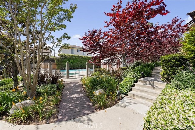 Detail Gallery Image 20 of 24 For 2440 Brittany Woods Ln, Costa Mesa,  CA 92627 - 3 Beds | 2 Baths