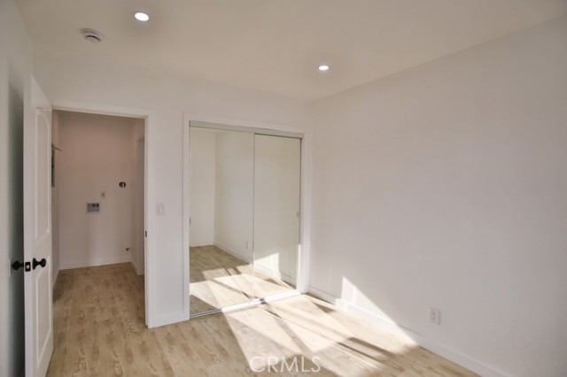 11114 Willowbrook Avenue, Los Angeles CA: https://media.crmls.org/medias/35aa8d4e-63e5-4c2e-bc71-142bfad116f4.jpg