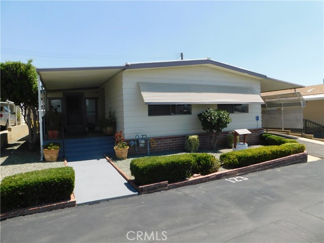 2200 W Wilson Street, Banning CA: https://media.crmls.org/medias/35aab7ae-5ae9-4489-b377-e727d577abc0.jpg