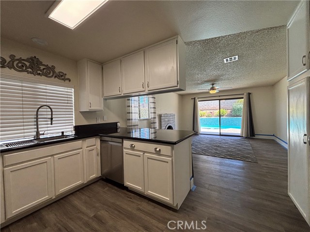 205 Ford Street, Redlands CA: https://media.crmls.org/medias/35ab3c0f-3e1d-435e-ba08-3534d828bf2a.jpg