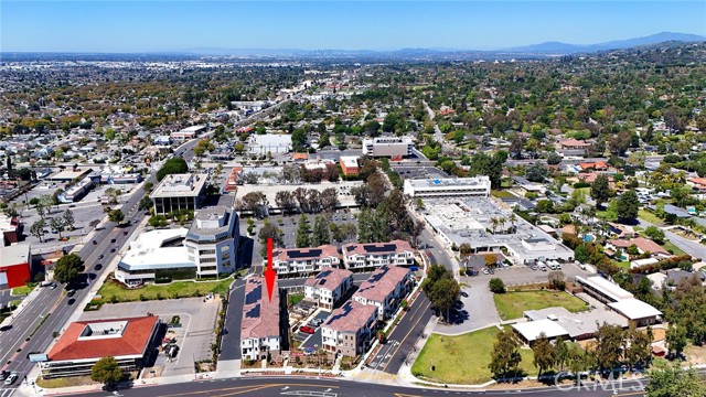 9831 La Serna Drive, Whittier CA: https://media.crmls.org/medias/35abd3d6-7151-4c03-8b9e-32fd8083ce66.jpg