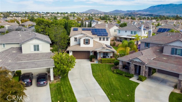 Detail Gallery Image 4 of 28 For 32001 Whitetail Ln, Temecula,  CA 92592 - 4 Beds | 3 Baths