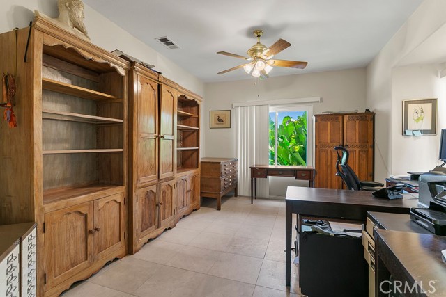 18380 Avenida Caleta, Murrieta CA: https://media.crmls.org/medias/35abf4c2-307a-4944-952d-7d4b67b34176.jpg
