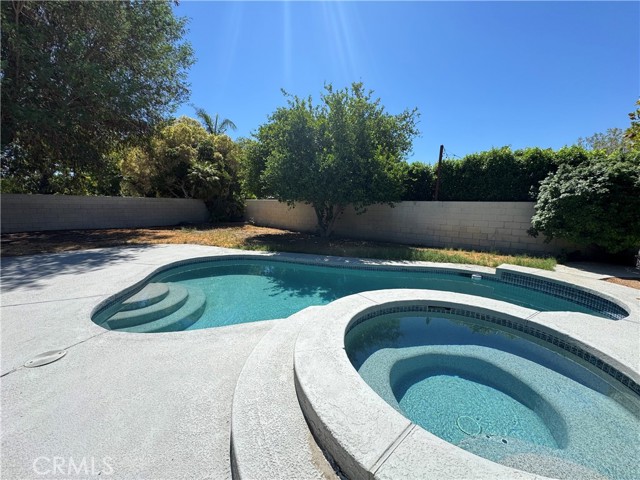 68305 Encinitas Road, Cathedral City CA: https://media.crmls.org/medias/35ac0465-d7b8-4405-8521-c8e57c564c8c.jpg