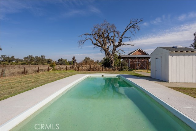 Detail Gallery Image 4 of 52 For 7310 State Highway 99w, Gerber,  CA 96035 - 5 Beds | 2 Baths