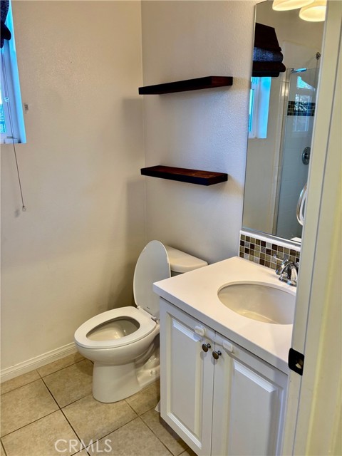 Detail Gallery Image 16 of 33 For 435 Golden Bear Ln, Upland,  CA 91786 - 4 Beds | 2/1 Baths