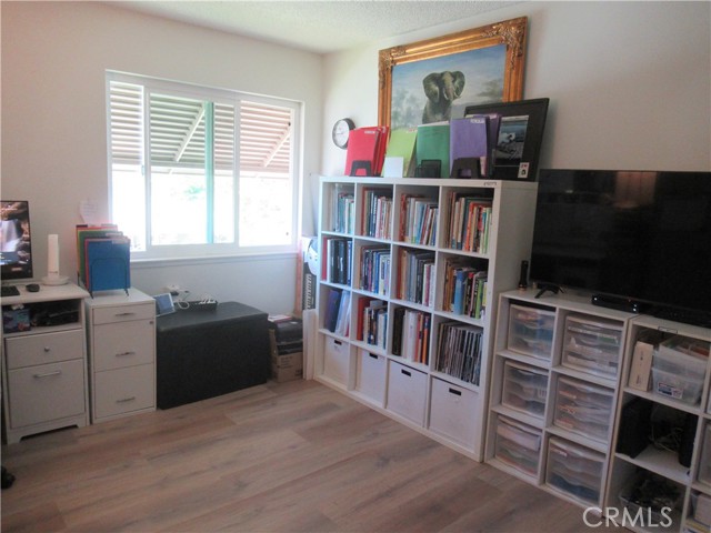 Detail Gallery Image 19 of 27 For 1860 St. John Rd #15-32m, Seal Beach,  CA 90740 - 2 Beds | 2 Baths