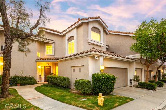1055 S Sundance Drive, Anaheim Hills CA: https://media.crmls.org/medias/35acdd34-c094-439f-82bd-0508049bf041.jpg