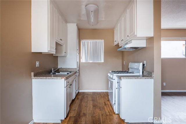 Detail Gallery Image 9 of 18 For 17931 Devonshire St #28,  Northridge,  CA 91325 - 1 Beds | 1 Baths