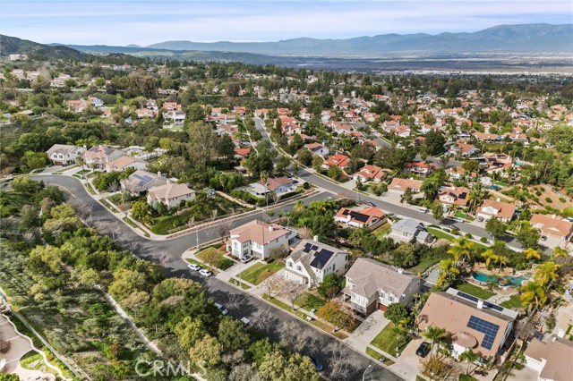 Detail Gallery Image 33 of 36 For 1461 Deer Hollow Dr, Corona,  CA 92882 - 5 Beds | 3 Baths