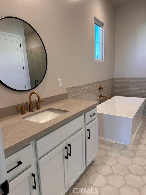 Image 11 of 17 For 5670 Morning Glory Drive