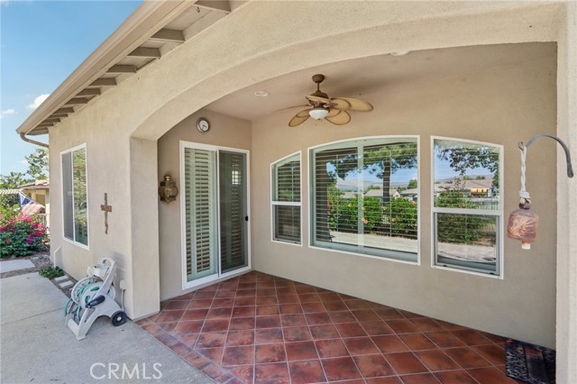 9302 Reserve Drive, Corona CA: https://media.crmls.org/medias/35aef2b8-7cb7-4bfb-99fa-cae503a163b6.jpg