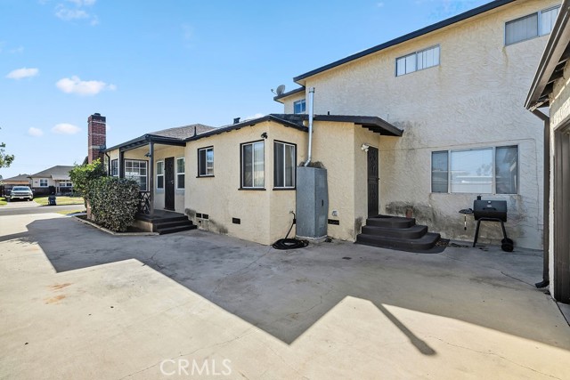 Detail Gallery Image 28 of 38 For 2027 W 93rd, Los Angeles,  CA 90047 - 3 Beds | 3 Baths