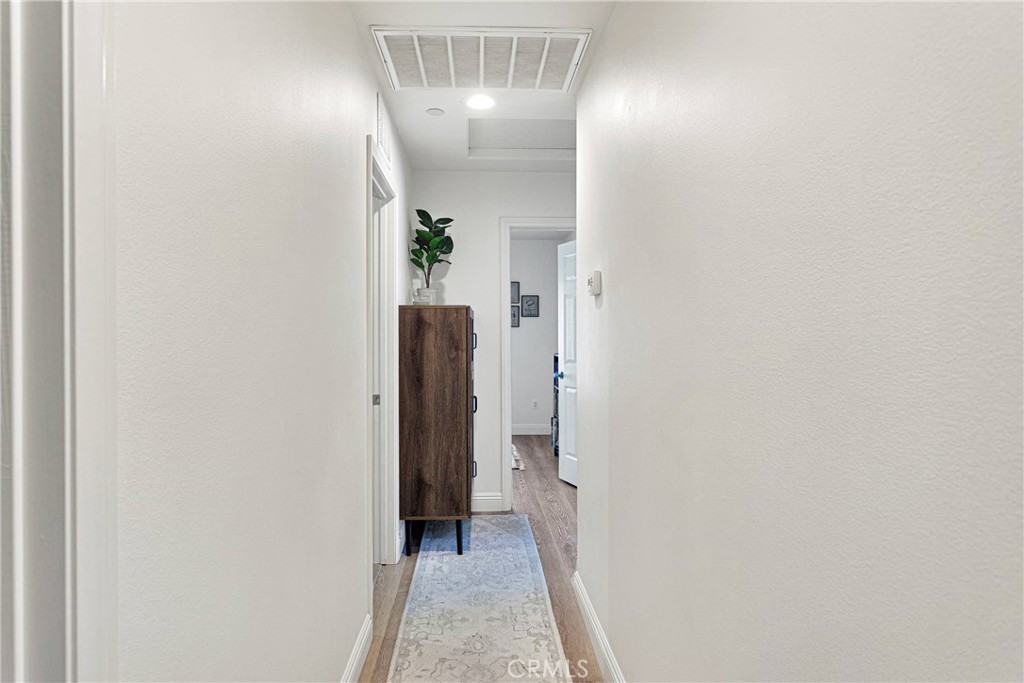 https://media.crmls.org/medias/35afd917-79ef-4017-be51-3d2be5eaf2b5.jpg?preset=X-Large