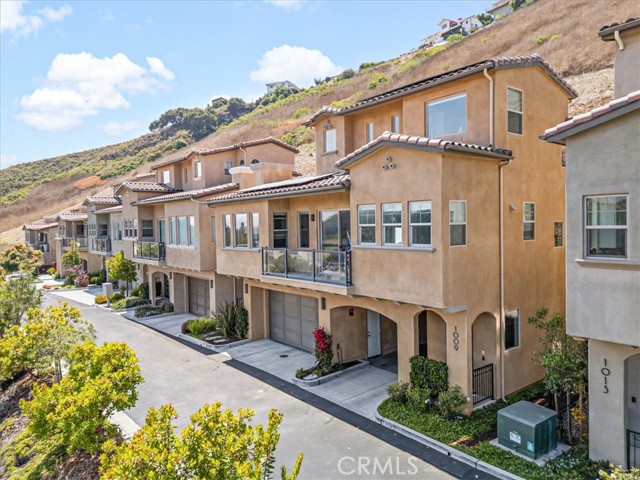 Detail Gallery Image 1 of 41 For 1009 Price Canyon Rd, Pismo Beach,  CA 93449 - 3 Beds | 2/1 Baths
