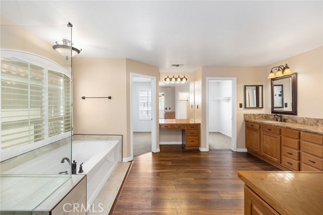 40089 Montage Lane, Murrieta CA: https://media.crmls.org/medias/35b0f5dc-9c11-4a2d-9582-b4bfb08b228b.jpg
