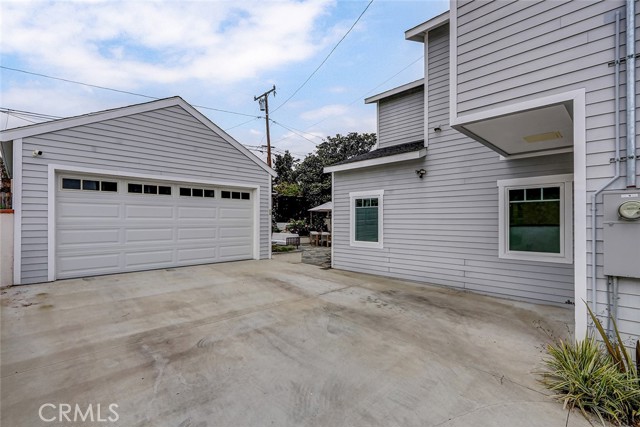 Detail Gallery Image 42 of 52 For 825 Center, El Segundo,  CA 90245 - 4 Beds | 3 Baths