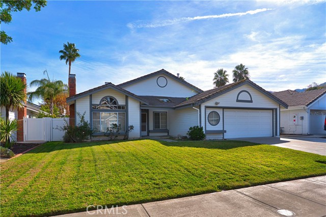 Detail Gallery Image 2 of 42 For 31007 Shaba Cir, Temecula,  CA 92592 - 3 Beds | 2 Baths