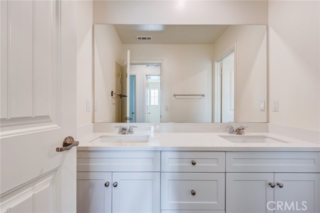 16540 Monteviejo, Fontana CA: https://media.crmls.org/medias/35b1f270-8314-4bc7-9af1-9548852b3de2.jpg