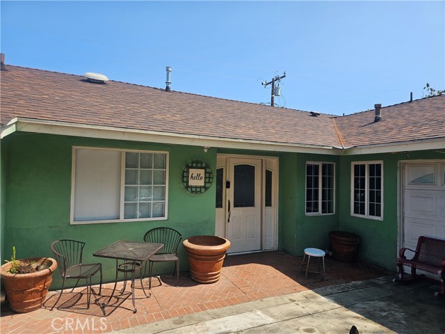 Detail Gallery Image 1 of 6 For 2033 Alco Ave, Santa Ana,  CA 92703 - 3 Beds | 2 Baths