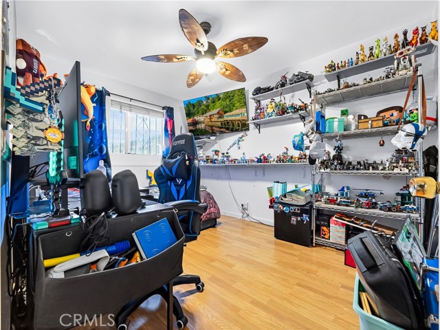 Front Image Thumbnail for CRPW25224325