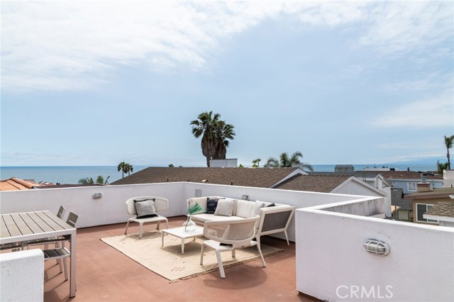 2130 Monterey Boulevard, Hermosa Beach, California 90254, 5 Bedrooms Bedrooms, ,5 BathroomsBathrooms,Residential,Sold,Monterey,SB23105590