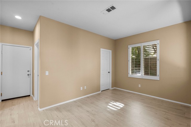 19316 Sidani Lane, Saugus CA: https://media.crmls.org/medias/35b594b0-5ef6-4ea5-9b97-1ef37f1cb2df.jpg