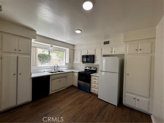 Front Image Thumbnail for CRPW26150189
