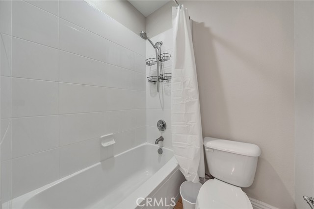 Detail Gallery Image 43 of 62 For 61 Windwalker Way, Tustin,  CA 92782 - 6 Beds | 5/1 Baths