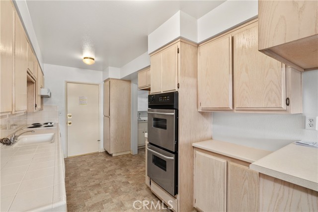 4647 Willis Avenue # 224, Sherman Oaks, California 91403, 2 Bedrooms Bedrooms, ,1 BathroomBathrooms,Residential Lease,For Rent,4647 Willis Avenue # 224,CRSR24205812