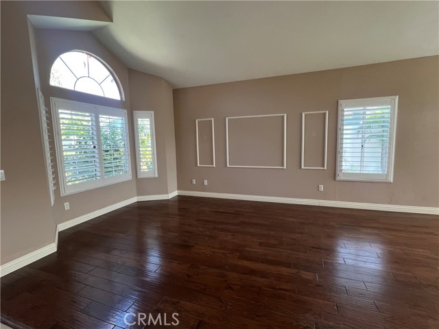 Detail Gallery Image 5 of 44 For 3480 Mountainside Cir, Corona,  CA 92882 - 4 Beds | 2/1 Baths