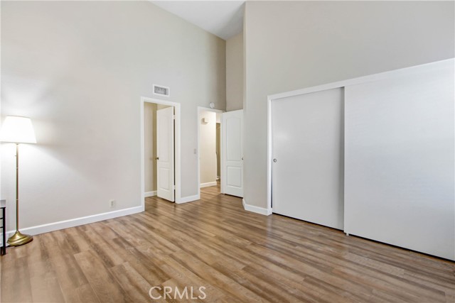69 Lehigh Aisle, Irvine CA: https://media.crmls.org/medias/35b6ecd1-df07-4cc8-813f-444195845ba6.jpg