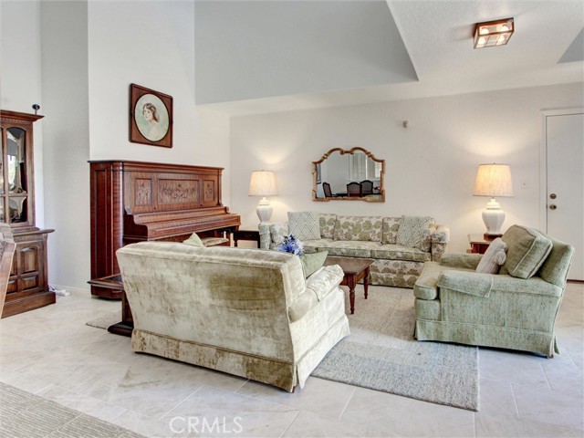 Detail Gallery Image 4 of 58 For 9031 Lampson Avenue, Garden Grove,  CA 92841 - 3 Beds | 2 Baths