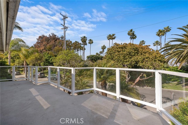 Detail Gallery Image 35 of 64 For 5894 E Appian Way, Long Beach,  CA 90803 - 4 Beds | 3/1 Baths