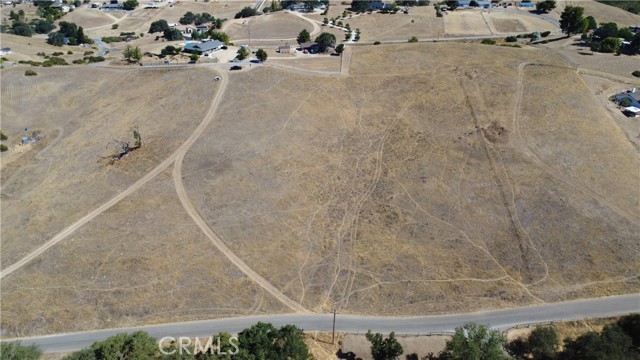 5325 Morning Star Place, Paso Robles CA: https://media.crmls.org/medias/35bb02a1-8967-4c6c-840c-a3fc16a6932c.jpg