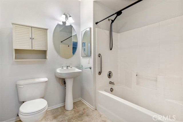 Detail Gallery Image 15 of 16 For 26426 Arboretum Way #806,  Murrieta,  CA 92563 - 1 Beds | 1 Baths