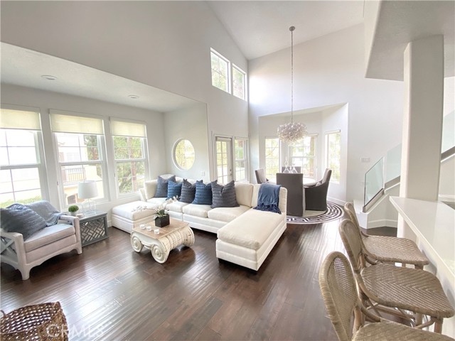 40 Anjou, Newport Coast CA: https://media.crmls.org/medias/35bbdd3d-f60b-48cc-86e1-66458c63e748.jpg