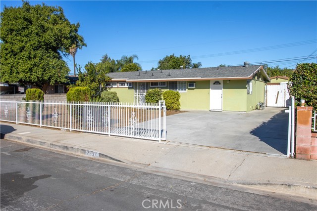 2551 Leebe Ave, Pomona, CA 91768