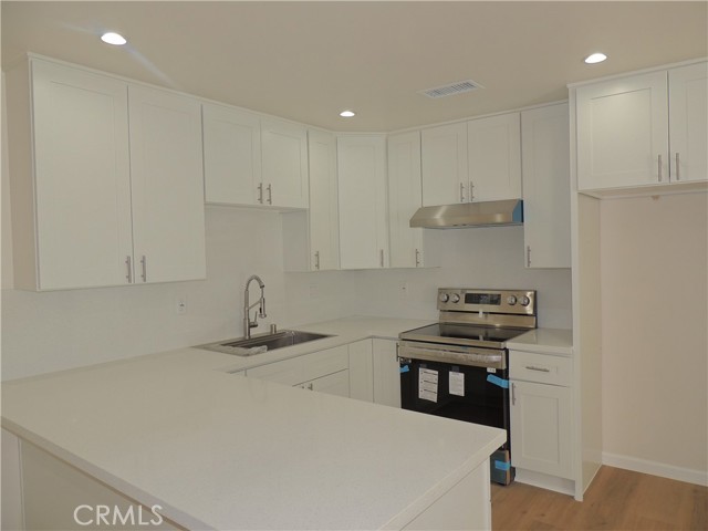 Detail Gallery Image 15 of 27 For 27871 1/2 Galeton, Canyon Country,  CA 91387 - 2 Beds | 2 Baths