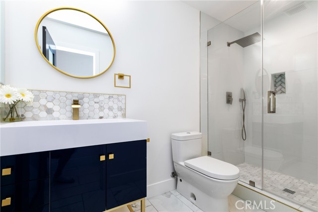 4651 Los Patos Avenue, Huntington Beach CA: https://media.crmls.org/medias/35bcb773-a9ce-4f6e-8b20-8ff9ab102a75.jpg