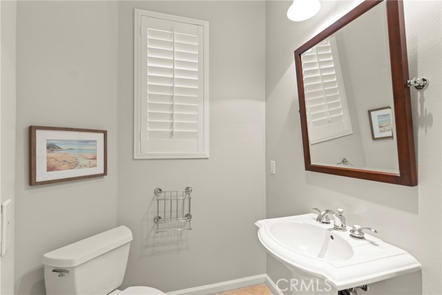 Image 12 of 34 For 2729 Hollyview Court