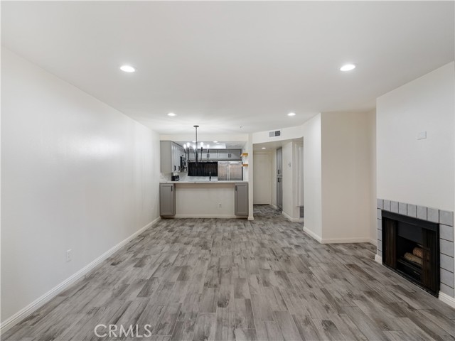 Detail Gallery Image 5 of 13 For 550 Orange Ave #144,  Long Beach,  CA 90802 - 2 Beds | 2 Baths