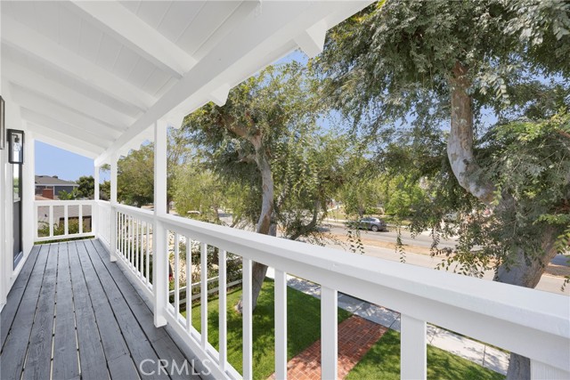 3306 San Anseline Avenue, Long Beach CA: https://media.crmls.org/medias/35be1f56-3cac-470b-bc0b-9b0b9ca4523e.jpg