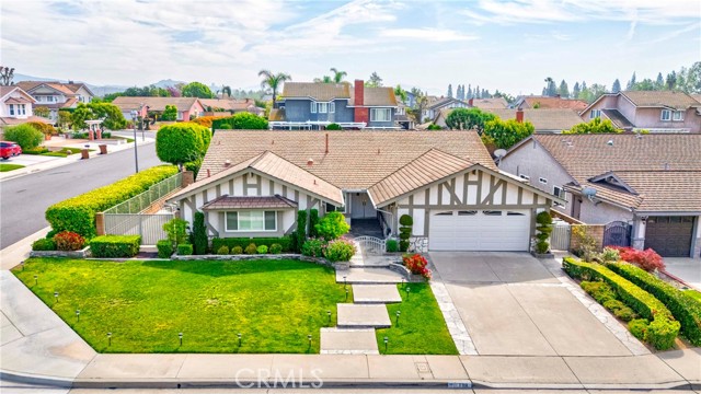 Detail Gallery Image 2 of 53 For 198 Sunflower, Brea,  CA 92821 - 3 Beds | 2/1 Baths